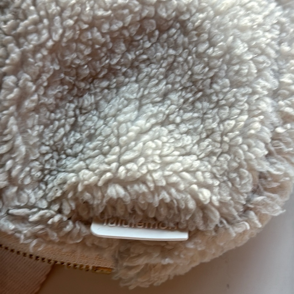 Lululemon Everywhere Sherpa Belt Bag Fleece In Color White Ivory and Gold - Picture 4 of 15